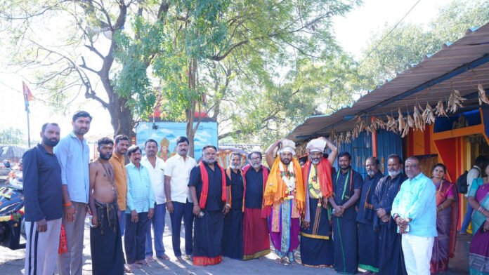 Ayyappa devotees who went to Sabarimala Yatra with Irumudi..