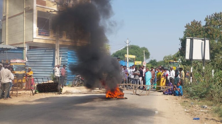 Dharna protest by villagers of Tirumalapur on Medak road to remove illegal bins