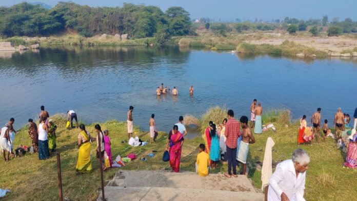 Garudaganga Manjira Pushkara Ghat on the occasion of Magha Mouni Amavasya.