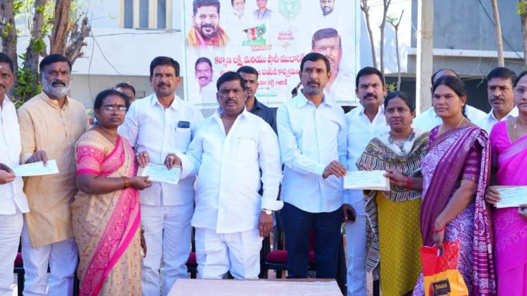 MLA GMR distributed the checks to Kalyana Lakshmi and Shaadi Mubarak