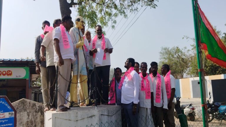 Petition for Gandhi statue protesting against Congress government policy