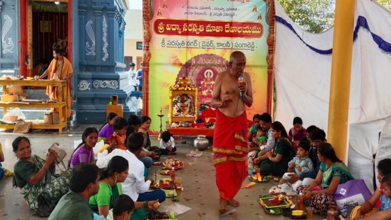 On the occasion of Vasantha Panchami, mass literacy practice was attended by devotees who came in large numbers.