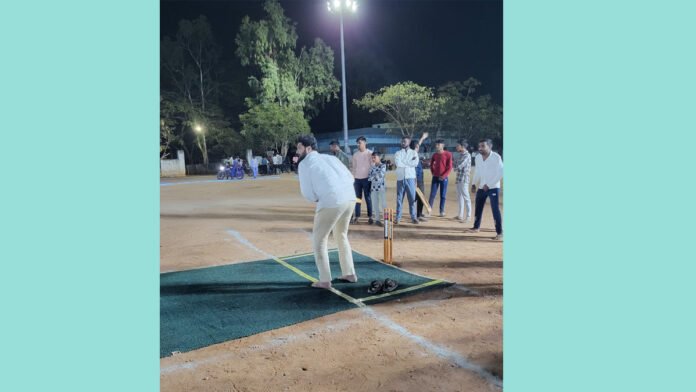 Rakesh Shetkar, Sagar Shetkar who started the Narayanakhed Night Circle Cricket Tournament.